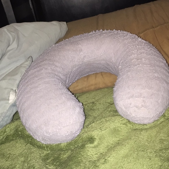 grayneckpillow